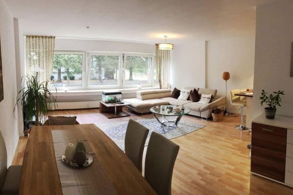 Prodej bytu 3+1 77 m², Köln Prodej bytu 3+1 77 m², Köln