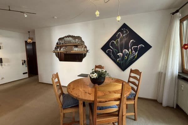 Pronájem bytu 2+kk 65 m², Wiesenäckerstraße, Stuttgart Pronájem bytu 2+kk 65 m², Wiesenäckerstraße, Stuttgart