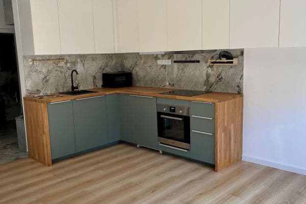 Prodej bytu 4+1 74 m², Medzilaborecká, Bratislava Prodej bytu 4+1 74 m², Medzilaborecká, Bratislava