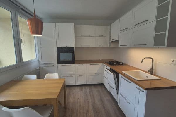 Pronájem bytu 2+1 68 m², Ryneček, Příbram Pronájem bytu 2+1 68 m², Ryneček, Příbram