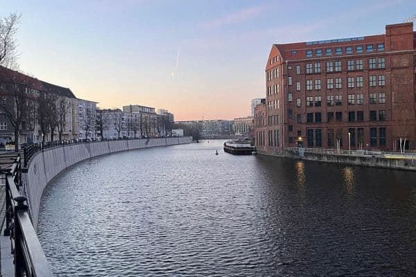 Prodej bytu 4+1 110 m², Berlin - Charlottenburg, Berlín Prodej bytu 4+1 110 m², Berlin - Charlottenburg, Berlín