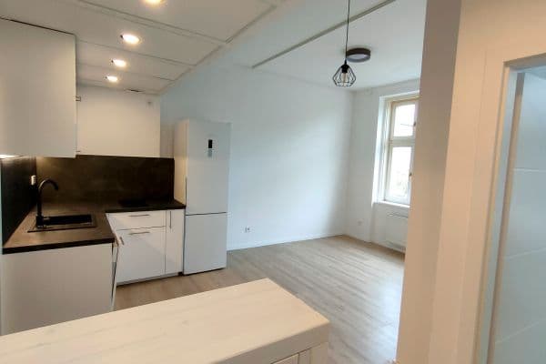 Pronájem bytu 2+kk 30 m², Evropská, Hlavní město Praha Pronájem bytu 2+kk 30 m², Evropská, Hlavní město Praha