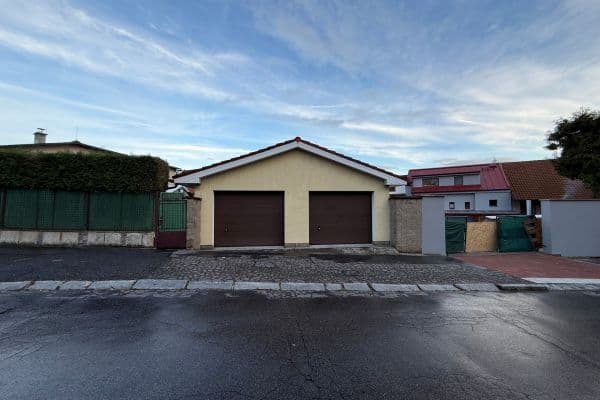Pronájem garáže 21 m², Praha Pronájem garáže 21 m², Praha