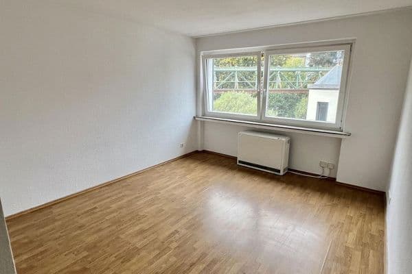 Pronájem bytu 1+1 30 m², Wuppertal Pronájem bytu 1+1 30 m², Wuppertal