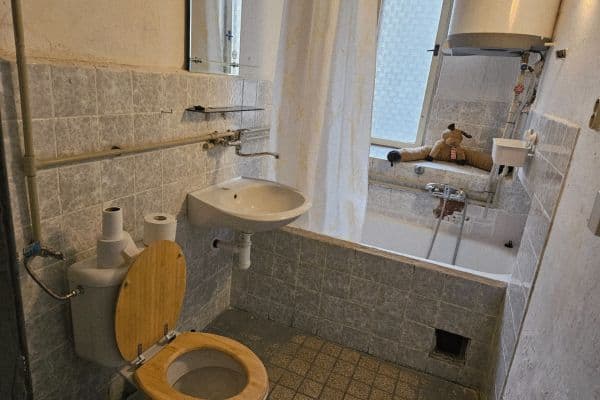 Pronájem bytu 3+1 90 m², Krásova, Praha Pronájem bytu 3+1 90 m², Krásova, Praha
