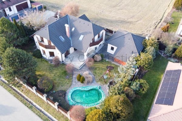 Prodej domu 248 m², pozemek 763 m², Pouchova, Hlavní město Praha Prodej domu 248 m², pozemek 763 m², Pouchova, Hlavní město Praha