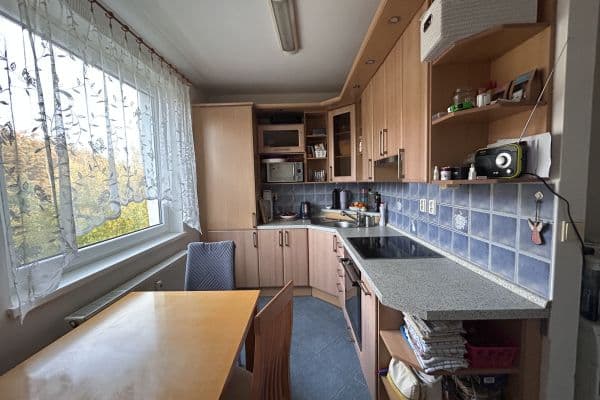 Prodej bytu 2+1 60 m², Krátká, Milovice Prodej bytu 2+1 60 m², Krátká, Milovice