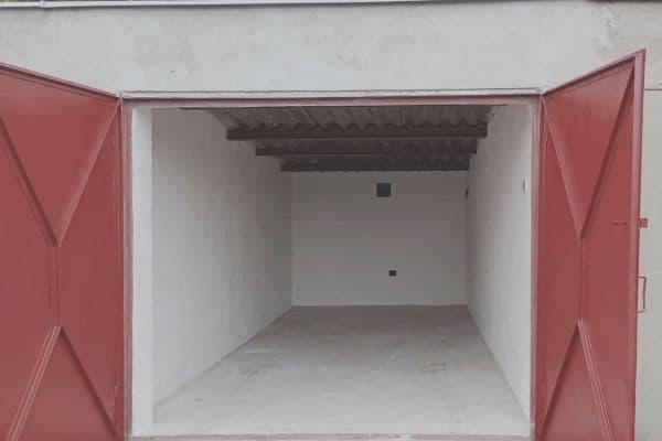 Prodej garáže 16 m², Milovice Prodej garáže 16 m², Milovice