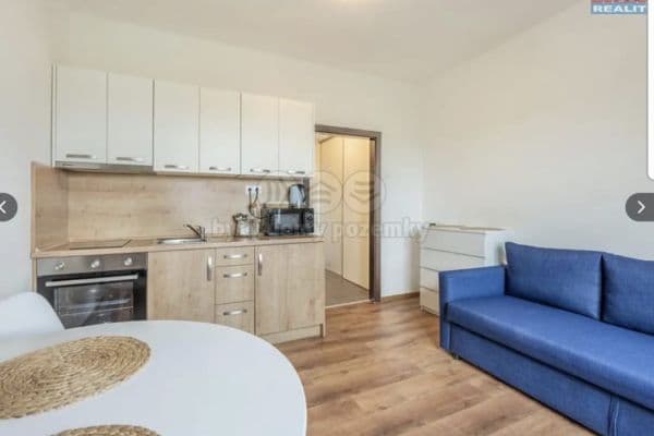 Pronájem bytu Garsoniéra 21 m², Suchdolské náměstí, Praha Pronájem bytu Garsoniéra 21 m², Suchdolské náměstí, Praha