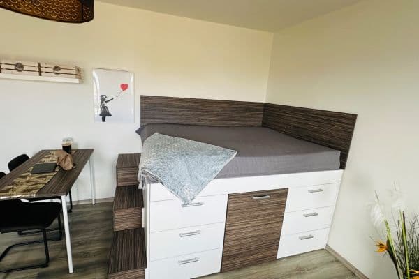 Pronájem bytu 1+kk 33 m², Zdeňka Štěpánka, Rakovník Pronájem bytu 1+kk 33 m², Zdeňka Štěpánka, Rakovník