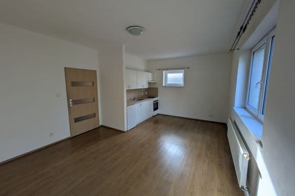 Pronájem bytu 1+kk 35 m², Mincovní, Kutná Hora Pronájem bytu 1+kk 35 m², Mincovní, Kutná Hora