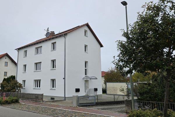 Pronájem bytu 4+1 74 m², Ludwigstraße 16, Buchloe Pronájem bytu 4+1 74 m², Ludwigstraße 16, Buchloe
