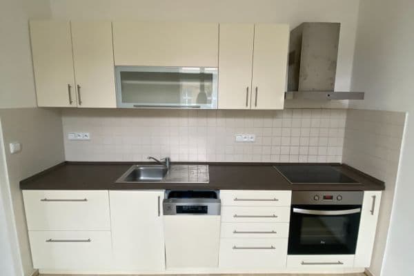 Pronájem bytu 2+1 74 m², Rumunská, Hlavní město Praha Pronájem bytu 2+1 74 m², Rumunská, Hlavní město Praha