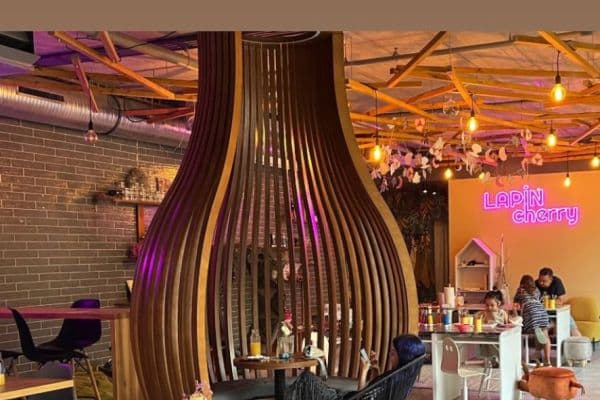 Pronájem nebytového prostoru 200 m², Sokolovská, Hlavní město Praha Pronájem nebytového prostoru 200 m², Sokolovská, Hlavní město Praha