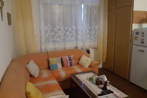 Prodej bytu 2+kk 40 m², Spartakiádní, Sokolov, Karlovarský kraj Prodej bytu 2+kk 40 m², Spartakiádní, Sokolov, Karlovarský kraj