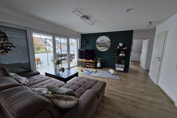 Pronájem bytu 3+1 91 m², Danziger Straße 1, Wermelskirchen Pronájem bytu 3+1 91 m², Danziger Straße 1, Wermelskirchen