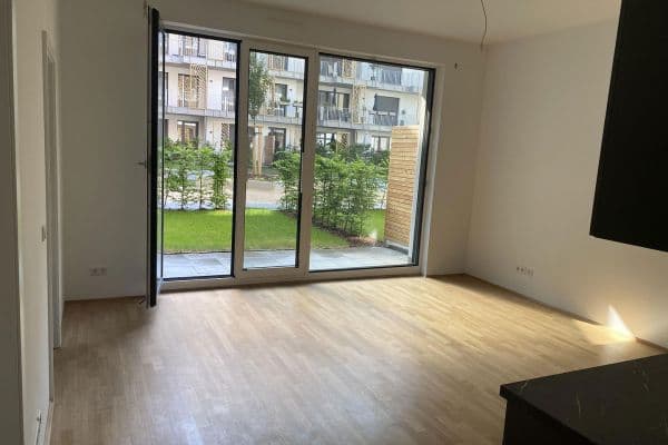 Pronájem bytu 2+1 53 m², Bayreuther Straße 20, Nürnberg, Bavorsko Pronájem bytu 2+1 53 m², Bayreuther Straße 20, Nürnberg, Bavorsko