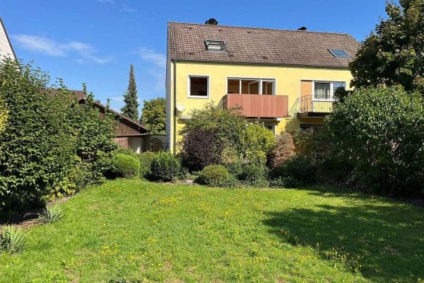 Prodej domu 128 m², pozemek 407 m², Brunnenstr. 40, Leerstetten Prodej domu 128 m², pozemek 407 m², Brunnenstr. 40, Leerstetten