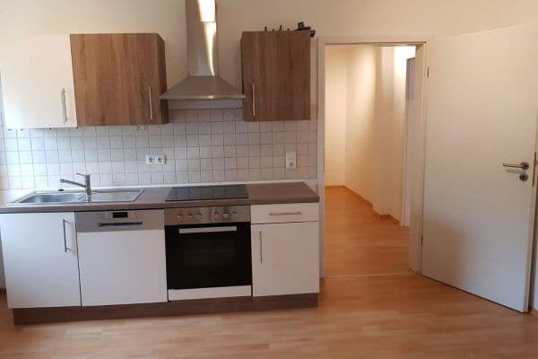 Pronájem bytu 3+1 70 m², Friedrich-Ebert-Straße 11, Kirn Pronájem bytu 3+1 70 m², Friedrich-Ebert-Straße 11, Kirn