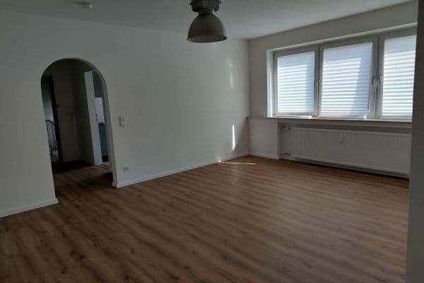 Pronájem bytu 3+1 76 m², Lehrerstr 35, Duisburg Pronájem bytu 3+1 76 m², Lehrerstr 35, Duisburg