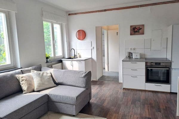 Pronájem bytu 2+1 40 m², Nürnberg, Bavorsko Pronájem bytu 2+1 40 m², Nürnberg, Bavorsko