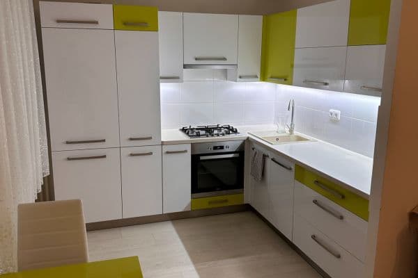 Prodej bytu 2+1 54 m², Uhelná, Hradec Králové Prodej bytu 2+1 54 m², Uhelná, Hradec Králové