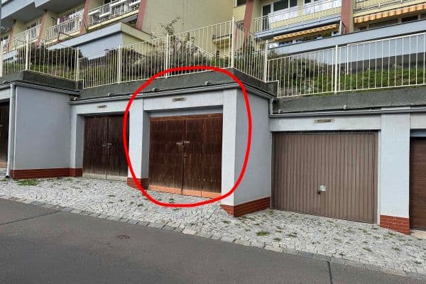 Pronájem garáže 16 m², Na Pláni, Hlavní město Praha Pronájem garáže 16 m², Na Pláni, Hlavní město Praha