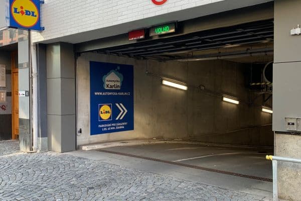 Pronájem garáže 13 m², Praha Pronájem garáže 13 m², Praha
