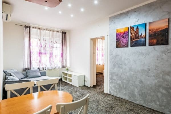 Pronájem bytu 2+kk 55 m², Hartigova, Hlavní město Praha Pronájem bytu 2+kk 55 m², Hartigova, Hlavní město Praha