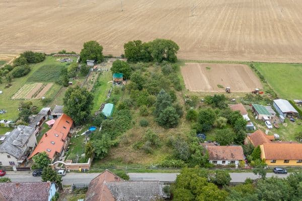 Prodej pozemku 3.823 m², Dolní Beřkovice Prodej pozemku 3.823 m², Dolní Beřkovice