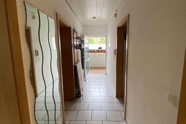 Pronájem bytu 2+1 54 m², Bahnhofstraße 100, Mühlacker Pronájem bytu 2+1 54 m², Bahnhofstraße 100, Mühlacker