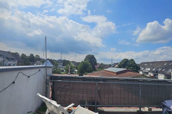 Pronájem bytu 2+1 64 m², Esserstr. 11, Hürth-Efferen Pronájem bytu 2+1 64 m², Esserstr. 11, Hürth-Efferen
