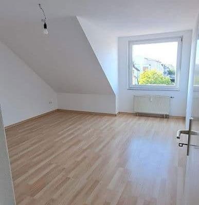 Pronájem bytu 3+1 80 m², Zwenkauer Str. 15, Markranstädt Pronájem bytu 3+1 80 m², Zwenkauer Str. 15, Markranstädt