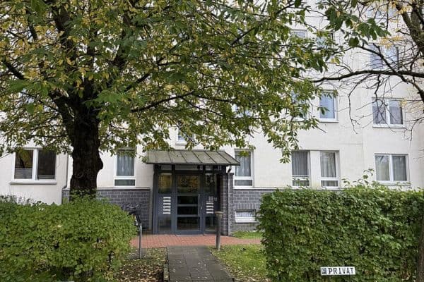 Pronájem bytu 3+1 74 m², Helene-Künne-Allee 12, Braunschweig, Dolní Sasko Pronájem bytu 3+1 74 m², Helene-Künne-Allee 12, Braunschweig, Dolní Sasko