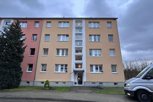 Pronájem bytu 3+1 61 m², Neue Burgkemnitzer Straße 57, Muldenstein Pronájem bytu 3+1 61 m², Neue Burgkemnitzer Straße 57, Muldenstein