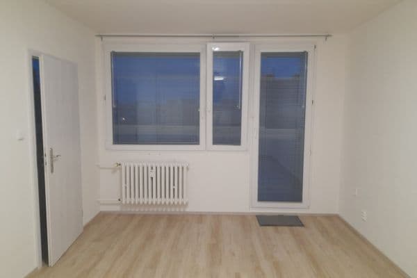 Pronájem bytu 3+1 71 m², Štichova, Praha Pronájem bytu 3+1 71 m², Štichova, Praha