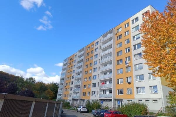 Pronájem bytu 2+kk 43 m², Za GZ, Loděnice Pronájem bytu 2+kk 43 m², Za GZ, Loděnice