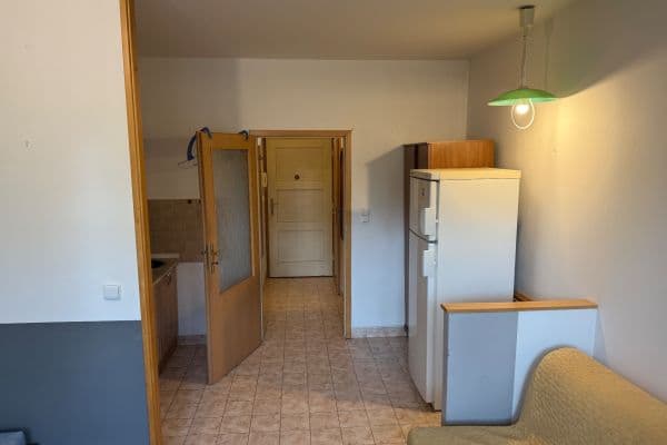 Pronájem bytu 1+kk 29 m², Obětí 6. května, Hlavní město Praha Pronájem bytu 1+kk 29 m², Obětí 6. května, Hlavní město Praha