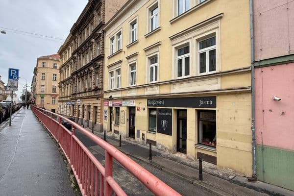 Pronájem nebytového prostoru 53 m², Seifertova, Hlavní město Praha Pronájem nebytového prostoru 53 m², Seifertova, Hlavní město Praha