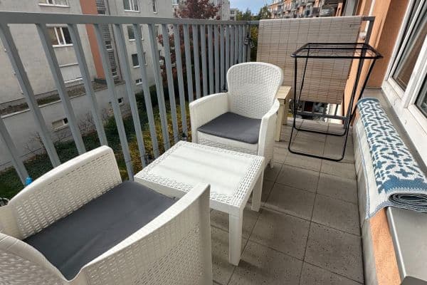 Pronájem bytu 1+1 39 m², Počernická, Praha Pronájem bytu 1+1 39 m², Počernická, Praha