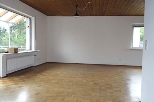 Pronájem bytu 3+1 95 m², Hansenweg 75, Frankfurt, Hessen Pronájem bytu 3+1 95 m², Hansenweg 75, Frankfurt, Hessen