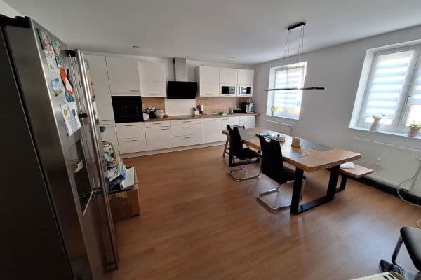 Pronájem bytu 5+1 125 m², Reuther Str. 25, Forchheim Pronájem bytu 5+1 125 m², Reuther Str. 25, Forchheim