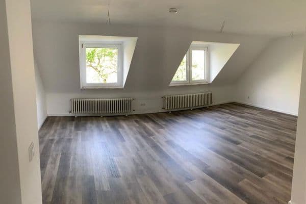 Pronájem bytu 3+1 68 m², Rixdorfer Straße 12, Köln Pronájem bytu 3+1 68 m², Rixdorfer Straße 12, Köln