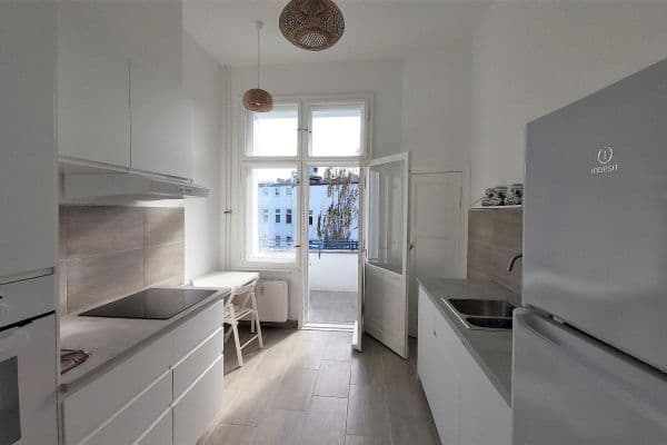 Prodej bytu 1+1 50 m², Bernstorffstrasse 8, Berlin, Berlín Prodej bytu 1+1 50 m², Bernstorffstrasse 8, Berlin, Berlín