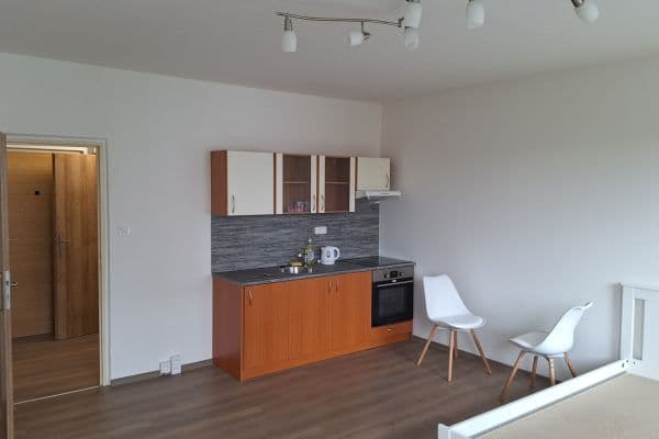 Pronájem bytu 1+kk 31 m², Rabštejnská, Plzeň Pronájem bytu 1+kk 31 m², Rabštejnská, Plzeň