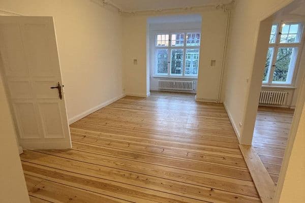 Pronájem bytu 4+1 139 m², Schlossstraße 63, Berlin, Berlín Pronájem bytu 4+1 139 m², Schlossstraße 63, Berlin, Berlín