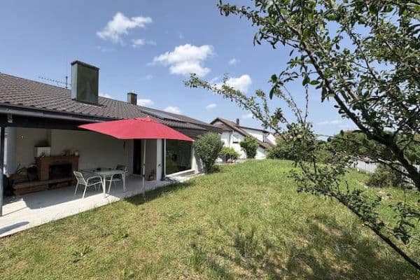 Prodej domu 203 m², pozemek 540 m², Unterriexingen Prodej domu 203 m², pozemek 540 m², Unterriexingen