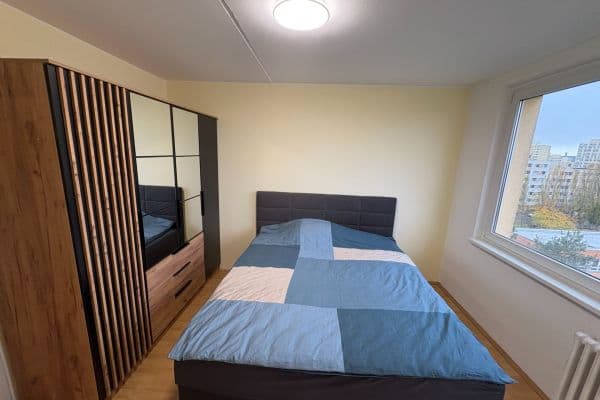 Pronájem bytu 3+1 73 m², Brodského, Praha Pronájem bytu 3+1 73 m², Brodského, Praha