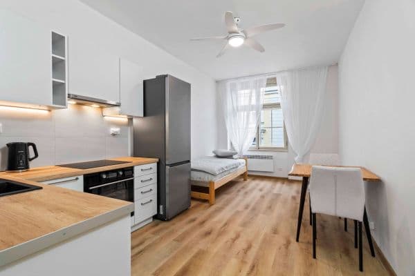 Pronájem bytu 1+kk 27 m², Chvalova, Hlavní město Praha Pronájem bytu 1+kk 27 m², Chvalova, Hlavní město Praha
