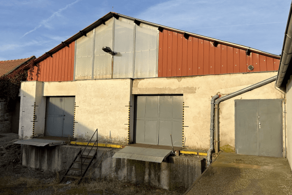 Pronájem nebytového prostoru 350 m², Tovární, Jirny Pronájem nebytového prostoru 350 m², Tovární, Jirny